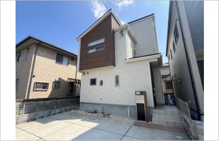 福岡市早良区原8丁目