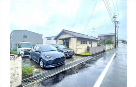 半田市天神町