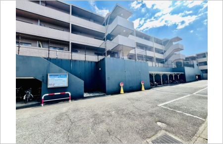 コアマンション室園台B
